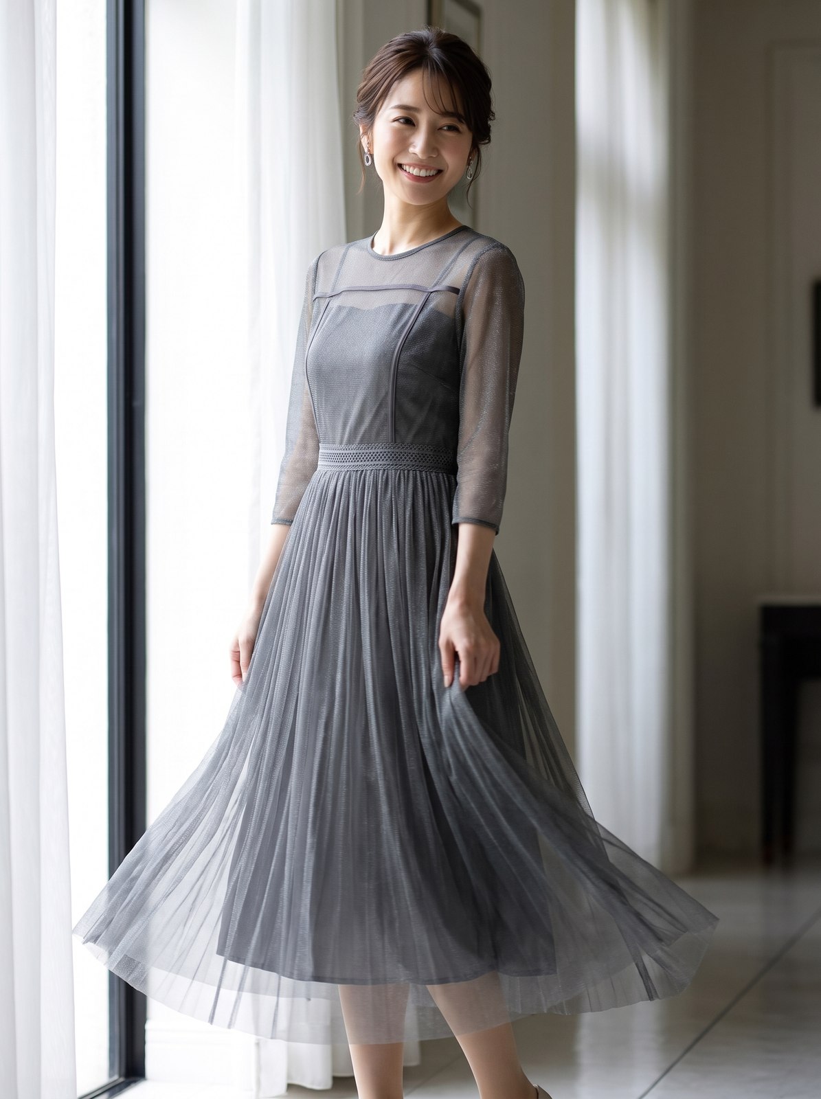 シアー プリーツフレアワンピース（ホワイト・グレー系・Mサイズ）| 名古屋のレンタルドレス24DRESS