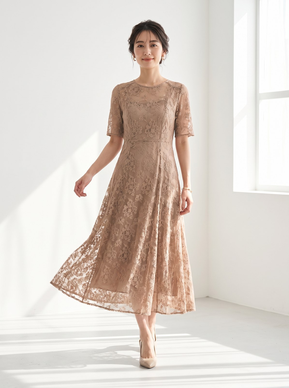 総レース フレアパーティードレス（ブラウン・ベージュ系・Mサイズ）| 名古屋のレンタルドレス24DRESS