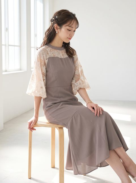 シアー刺繍風スリーブ マーメイドドレス（ホワイト・グレー系・Mサイズ）| 名古屋のレンタルドレス24DRESS