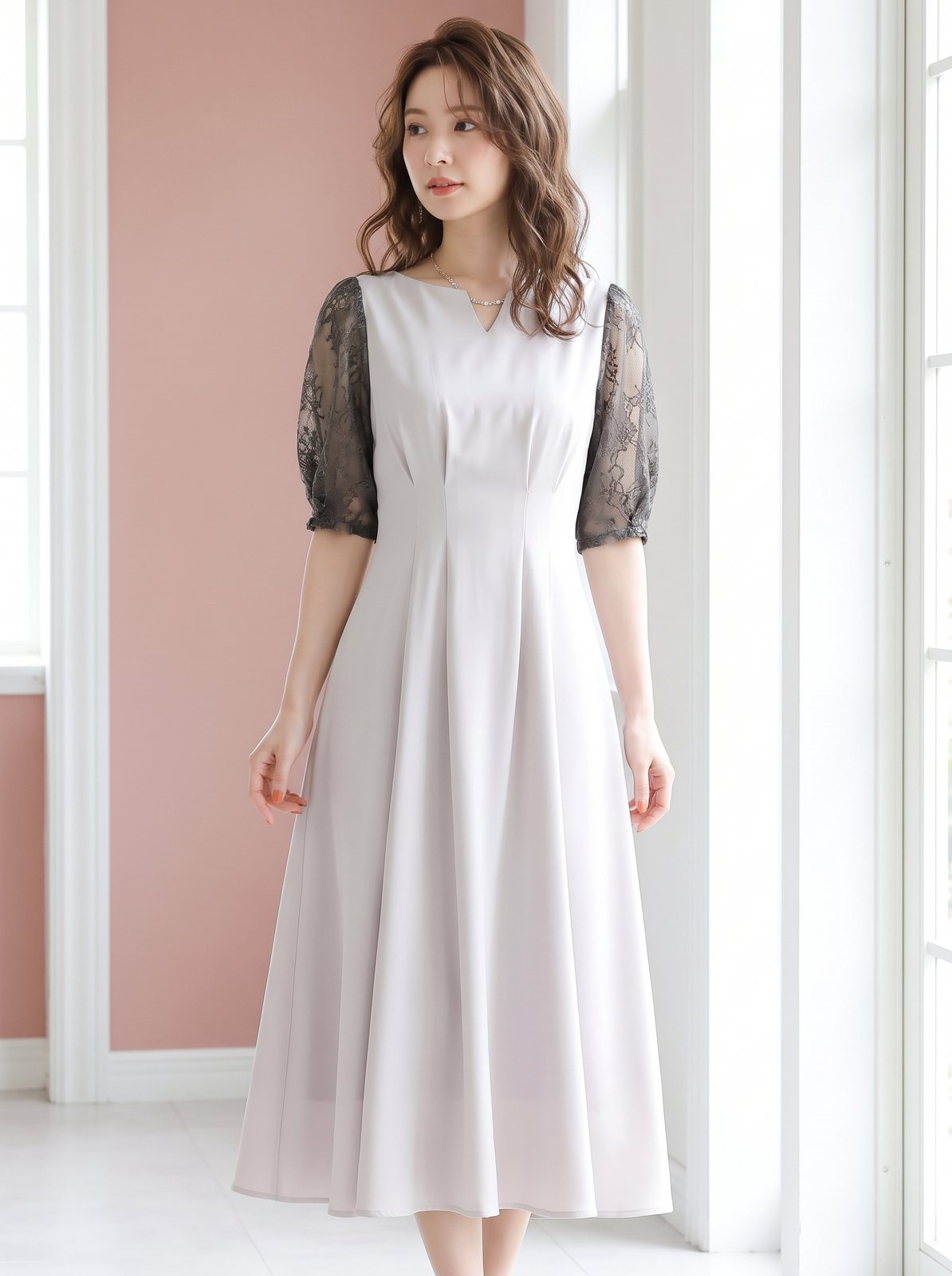 抜き衿 レーススリーブフレアワンピース（ホワイト・グレー系・Mサイズ）| 名古屋のレンタルドレス24DRESS