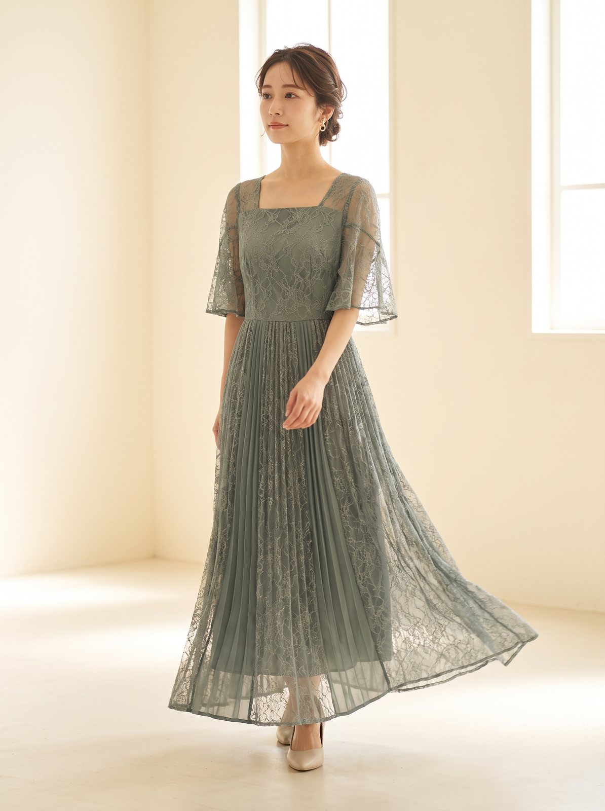 スクエアネック レースプリーツドレス(グリーン系・Sサイズ)| 名古屋のレンタルドレス24DRESS
