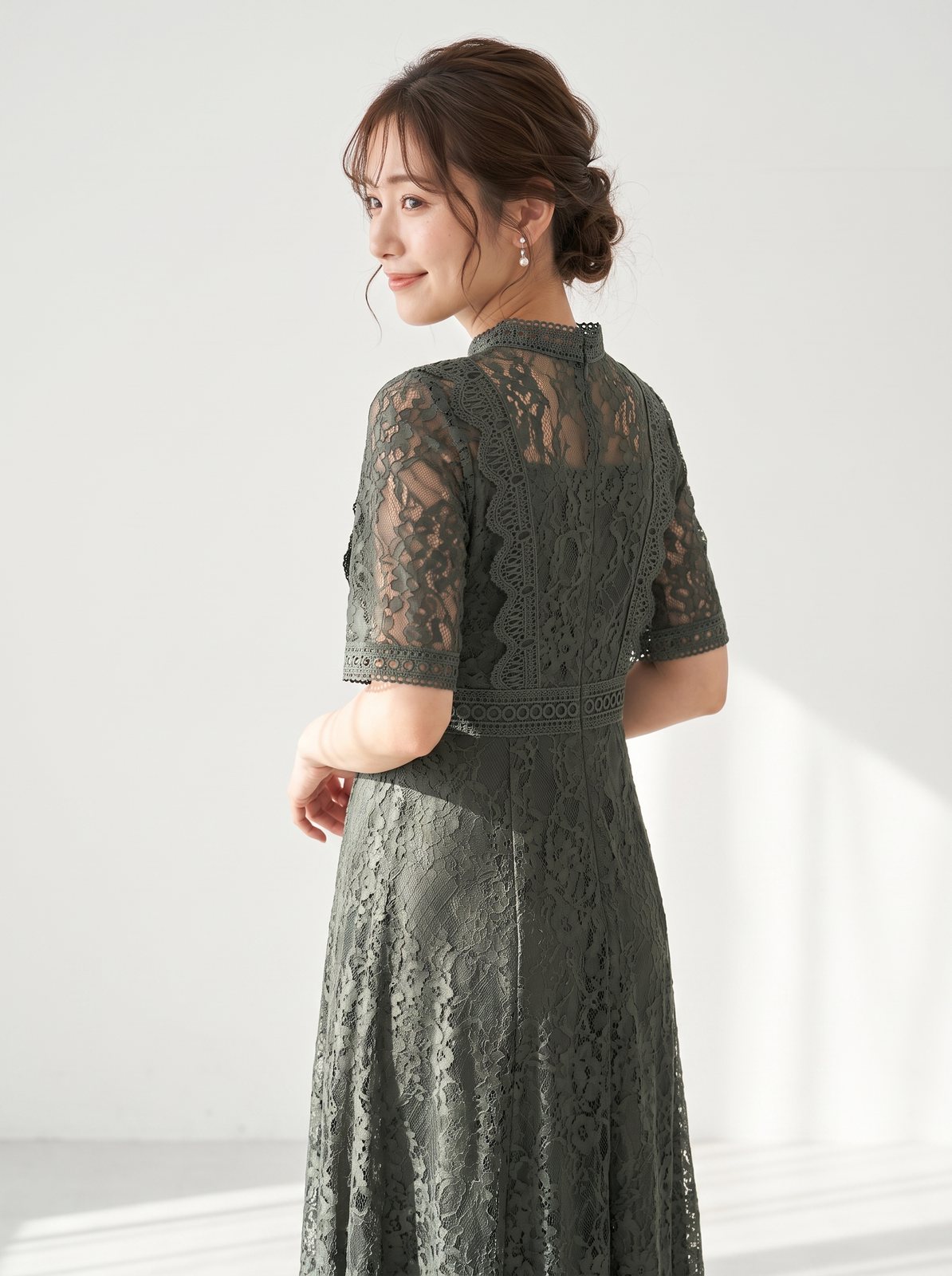 ハイネック総レース パーティードレス(グリーン系・Sサイズ)| 名古屋のレンタルドレス24DRESS
