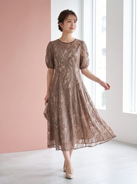 うねり刺繍シアー フレアパーティードレス（ブラウン・ベージュ系・Mサイズ）| 名古屋のレンタルドレス24DRESS